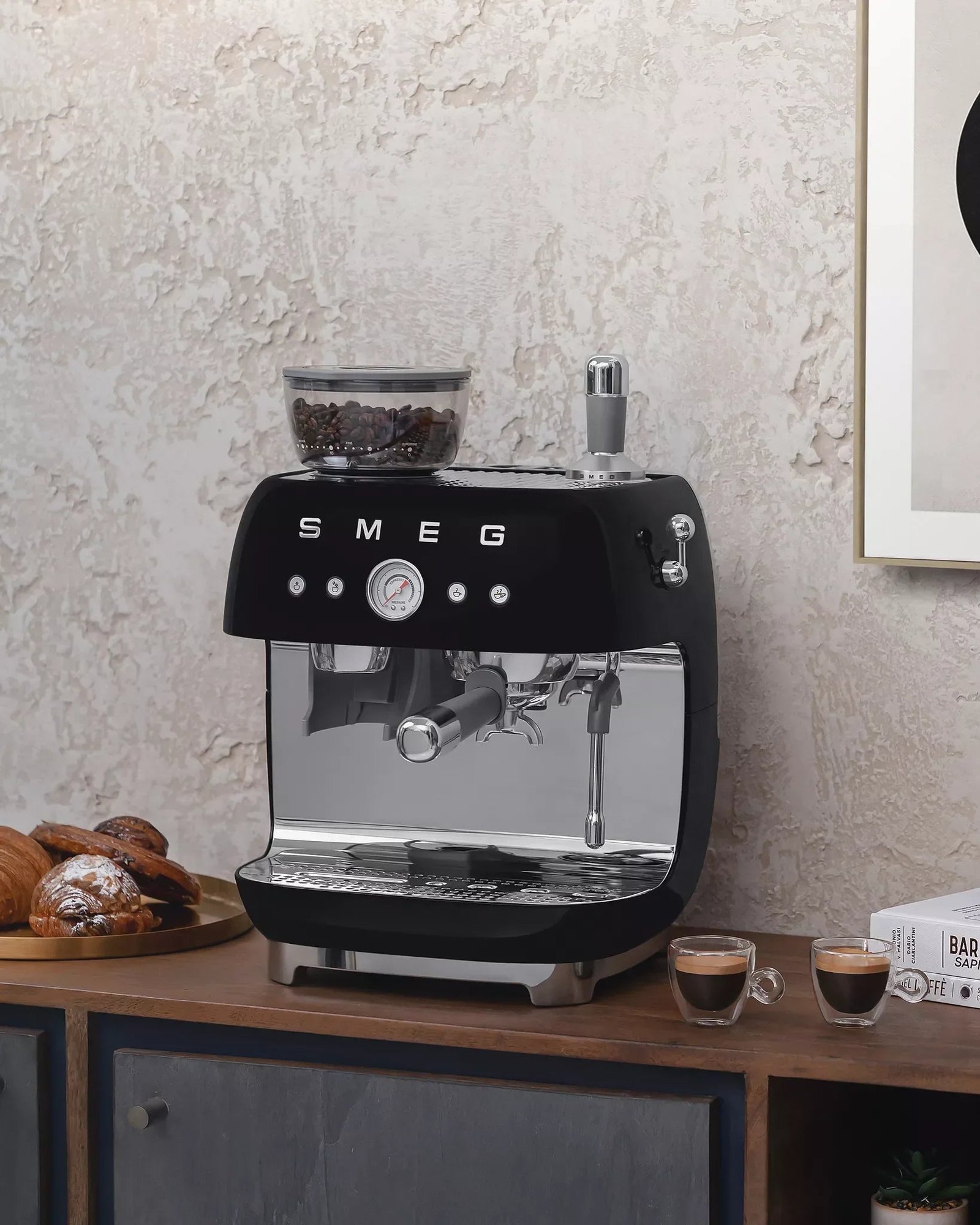 Smeg EGF03BLUK Retro Espresso Coffee Machine with Grinder in Black - image 7